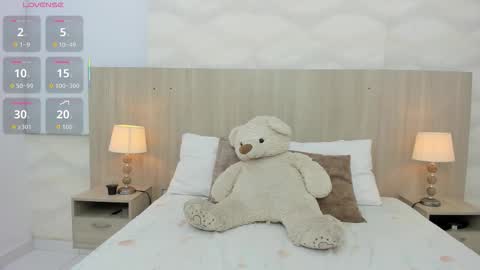   online show from December 2025 03:26:02 AM