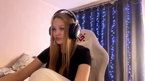 Amia online show from February 2026 03:24:01 PM