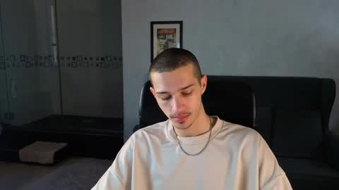 KaydenDrew online show from April 2026 04:38:02 AM