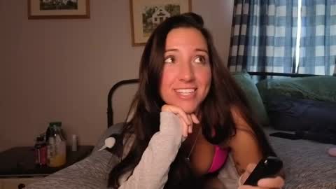 Snapshot of kaygraciee chatting on April 2026 12:04:01 PM jordyynashley online show from April 2026 12:04:01 PM