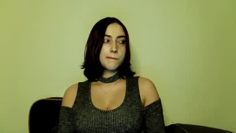 Snapshot of kaylabeautykiss chatting on December 2025 07:19:02 PM kayla online show from December 2025 07:19:02 PM