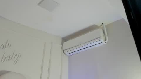 kaylachannell online show from January 2026 03:32:01 AM