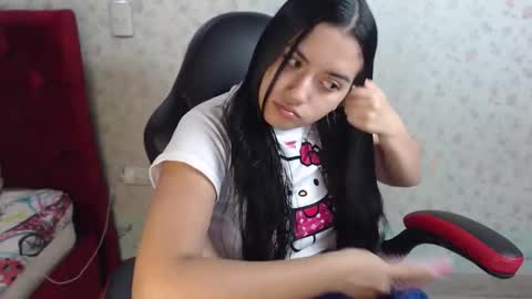 Snapshot of kaylak18x chatting on November 2025 01:27:01 AM Kayla online show from November 2025 01:27:01 AM