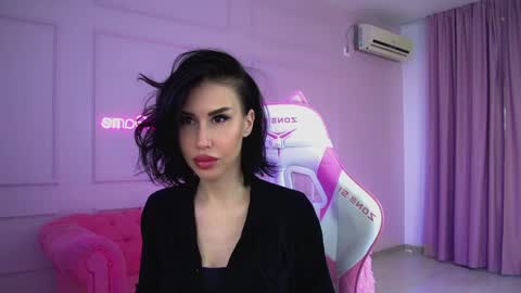 Snapshot of kaylamous chatting on April 2026 07:01:01 AM Kayla online show from April 2026 07:01:01 AM