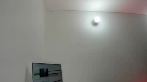 Snapshot of kaylanee_ chatting on November 2025 07:57:01 PM Kaylane online show from November 2025 07:57:01 PM