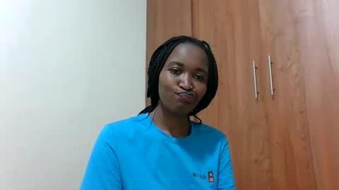 Snapshot of kaylar005 chatting on June 2026 10:14:02 AM kaylar online show from June 2026 10:14:02 AM