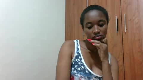 Snapshot of kaylar005 chatting on July 2026 05:23:02 PM kaylar online show from July 2026 05:23:02 PM