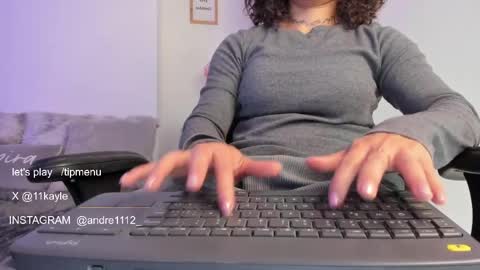 INSTAGRAM AND TW 11kayle online show from March 2026 11:39:02 PM