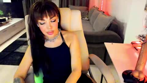 kaylee online show from November 2025 05:46:02 PM