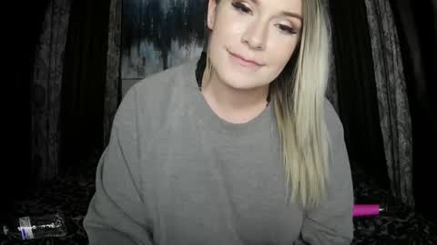 Kaylee 3 online show from January 2025 08:13:01 AM