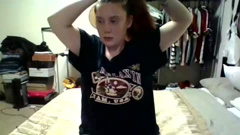 Snapshot of kayleekakesnslim chatting on January 2026 07:39:01 PM kaylee kakes online show from January 2026 07:39:01 PM