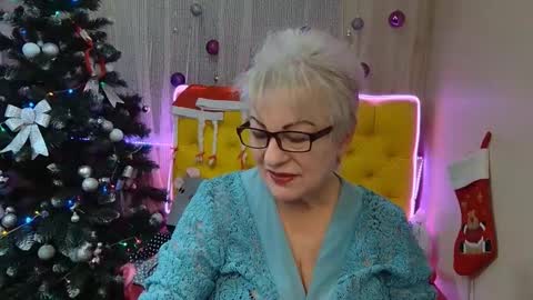 kaylesmoll online show from January 2025 01:32:01 AM