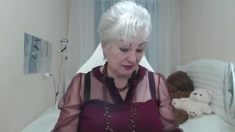 kaylesmoll online show from September 2025 06:29:01 PM