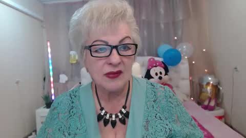 kaylesmoll online show from September 2025 07:04:02 PM