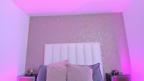 kayliebrooks online show from April 2026 07:06:02 PM