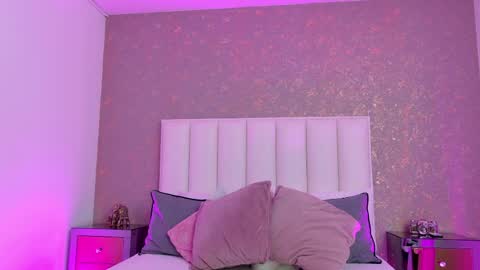 kayliebrooks online show from May 2026 06:26:02 PM