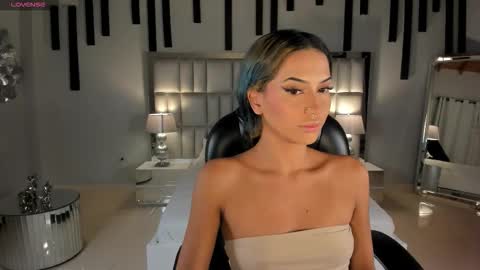 Kay online show from March 2026 03:32:02 AM