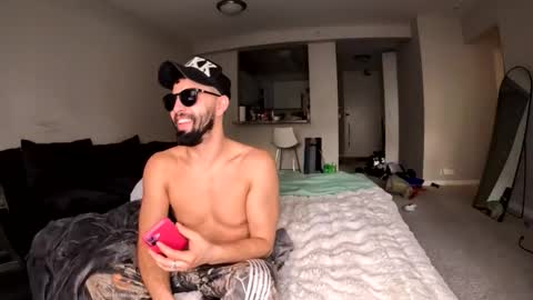 Snapshot of kaythepetiteblonde chatting on November 2025 05:12:01 PM kaythepetiteblonde online show from November 2025 05:12:01 PM