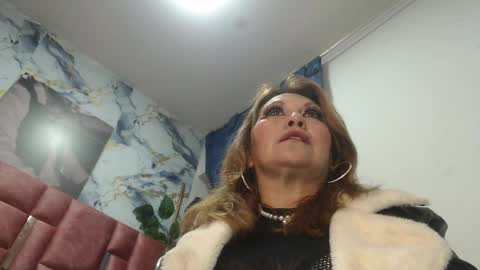 KAZSANDRAH online show from April 2026 04:46:02 AM