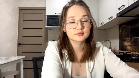 Snapshot of keeshatenn chatting on March 2026 10:11:02 AM Velma online show from March 2026 10:11:02 AM