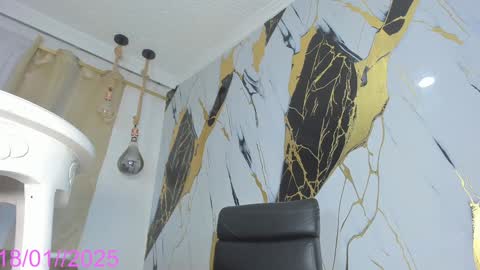 Keila  online show from January 2025 11:22:02 PM