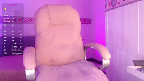 Snapshot of keily_gh1 chatting on January 2025 04:09:01 AM KEILY online show from January 2025 04:09:01 AM