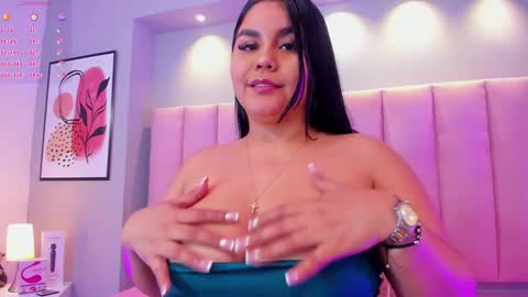 Keily Ross online show from March 2025 08:48:01 PM