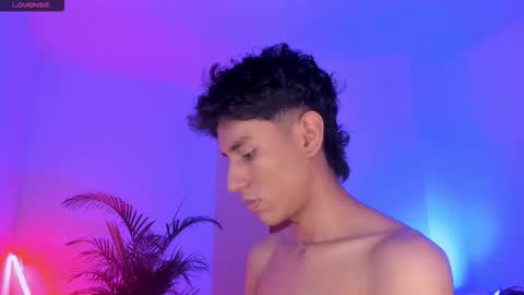 Snapshot of keiner_smith chatting on September 2025 02:27:02 AM Alejandro Gonzalez online show from September 2025 02:27:02 AM