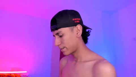 Snapshot of keiner_smith chatting on November 2025 02:39:01 AM Alejandro Gonzalez online show from November 2025 02:39:01 AM