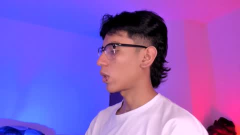 Snapshot of keiner_smith chatting on November 2025 11:37:01 PM Alejandro Gonzalez online show from November 2025 11:37:01 PM