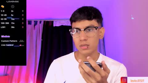 Alejandro Gonzalez online show from February 2026 02:13:02 AM