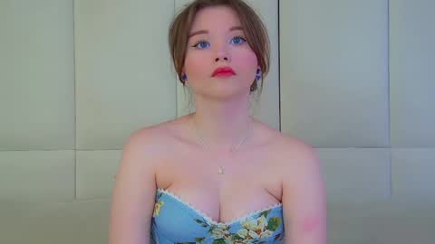 Snapshot of keiraace chatting on May 2026 06:33:02 AM Keira online show from May 2026 06:33:02 AM