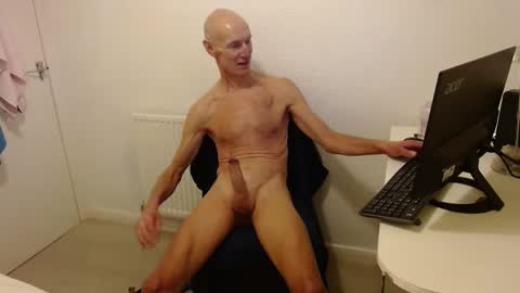 Snapshot of keithc440 chatting on December 2024 07:03:01 PM Keith online show from December 2024 07:03:01 PM