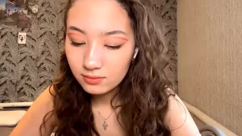 Kely online show from September 2025 07:19:01 AM