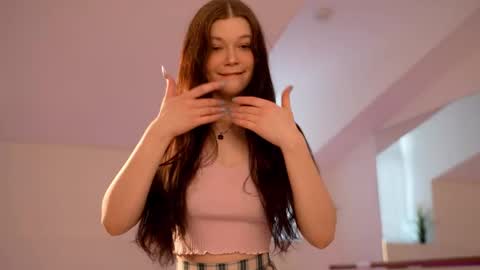 Snapshot of kelly_ember chatting on February 2025 10:37:02 AM KELLY online show from February 2025 10:37:02 AM