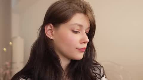 Snapshot of kelly_ember chatting on March 2025 01:19:02 PM KELLY online show from March 2025 01:19:02 PM