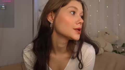 Snapshot of kelly_ember chatting on October 2025 08:48:01 AM KELLY online show from October 2025 08:48:01 AM