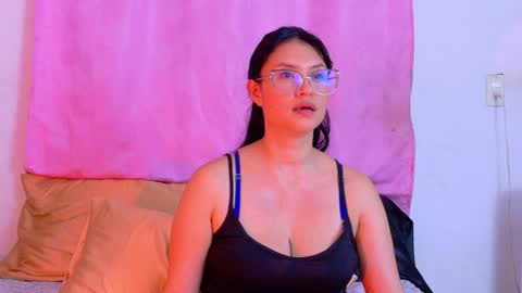 Snapshot of kelly_richardson1 chatting on June 2026 02:53:01 AM elena online show from June 2026 02:53:01 AM
