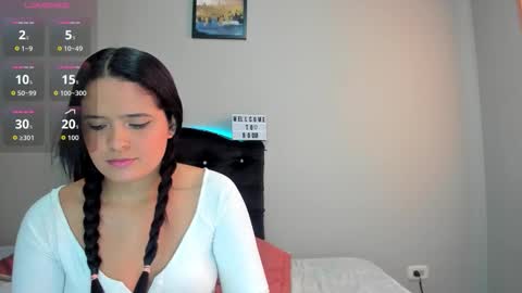 kellyMillian  online show from October 2025 07:27:01 PM