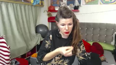 kelly online show from March 2026 12:18:02 AM