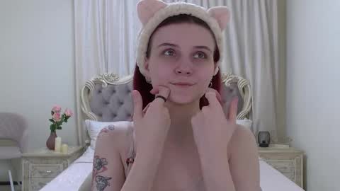 Snapshot of kellystoneys chatting on November 2025 05:13:02 PM Kelly Stoneys online show from November 2025 05:13:02 PM