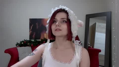 Snapshot of kellystoneys chatting on December 2025 06:39:01 PM Kelly Stoneys online show from December 2025 06:39:01 PM