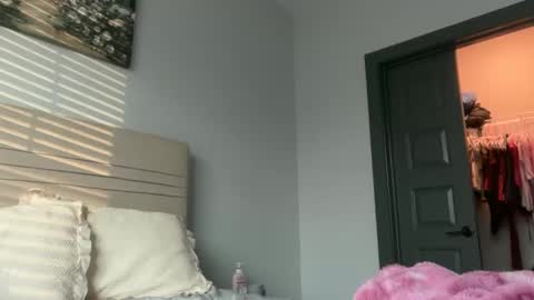 Snapshot of kelseyblu chatting on May 2026 11:45:02 PM Kelsey Blu online show from May 2026 11:45:02 PM