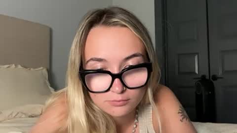Snapshot of kelseyblu chatting on May 2026 11:14:02 PM Kelsey Blu online show from May 2026 11:14:02 PM