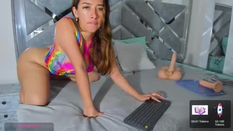 luisa online show from March 2026 09:33:02 PM