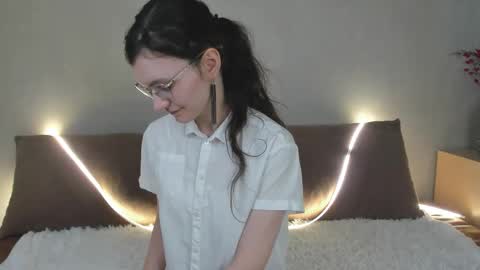 Kelsirabenold online show from March 2026 05:11:01 AM