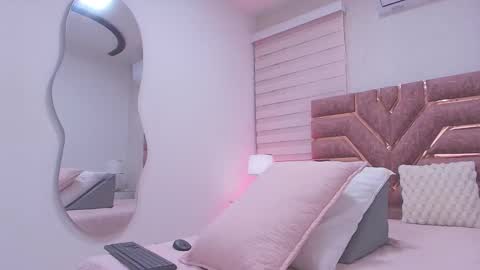 Snapshot of kemdall_lopez chatting on January 2026 03:01:02 AM kemdall lopez online show from January 2026 03:01:02 AM