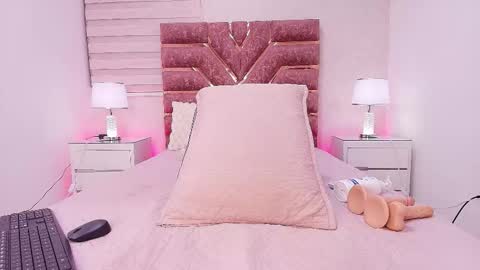 Snapshot of kemdall_lopez chatting on February 2026 03:10:01 AM kemdall lopez online show from February 2026 03:10:01 AM