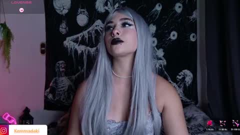 Kemma online show from December 2025 11:02:01 PM