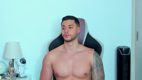 ken_mailik online show from February 2025 12:14:01 AM